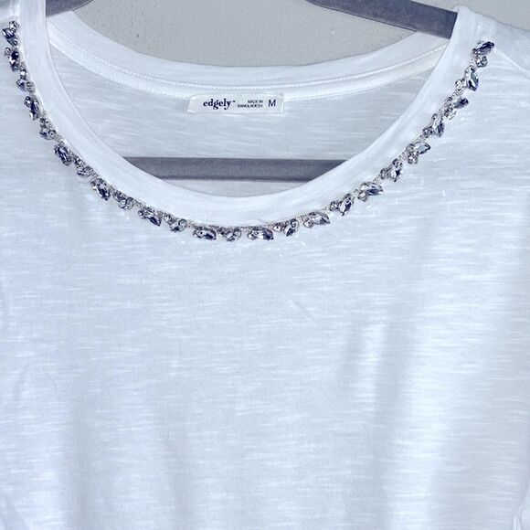 Edgely embellished short sleeve top size medium - Picture 3 of 4